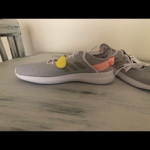 NWT Adidas CF QTFLEX Running shoes